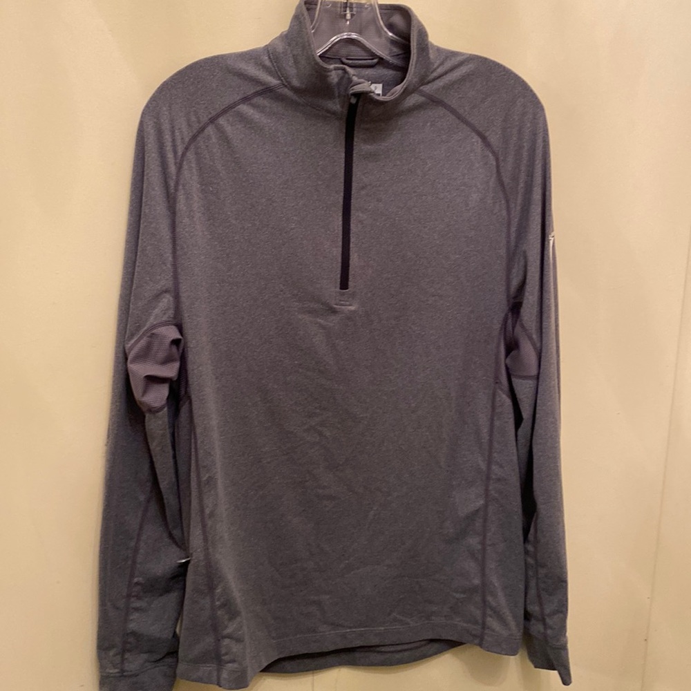 Mens size small Levelwear 1/4 zip in grey